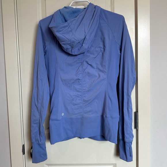 Lululemon reversible jacket. - Picture 4 of 5